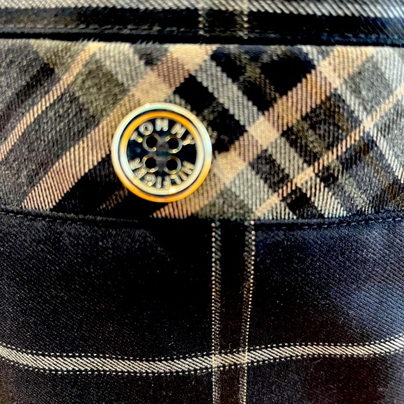 Tommy Hilfiger  size 6 navy plaid - Picture 6 of 6